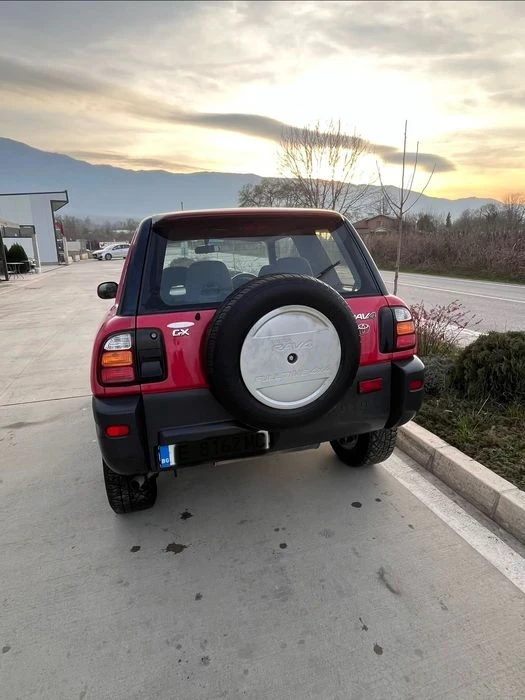 Toyota Rav4, снимка 3 - Автомобили и джипове - 52793614