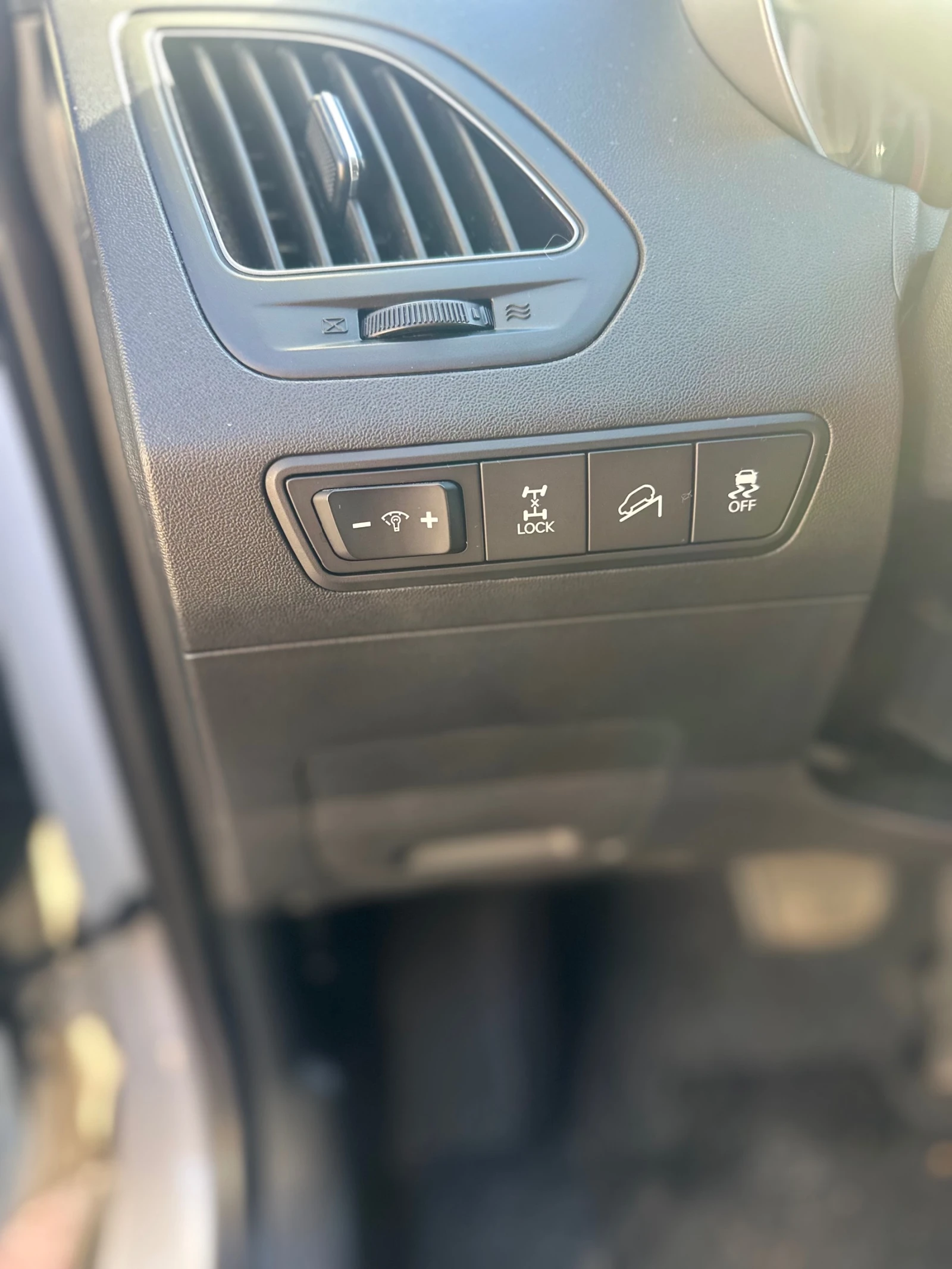 Hyundai IX35 2.0 Crdi - изображение 9