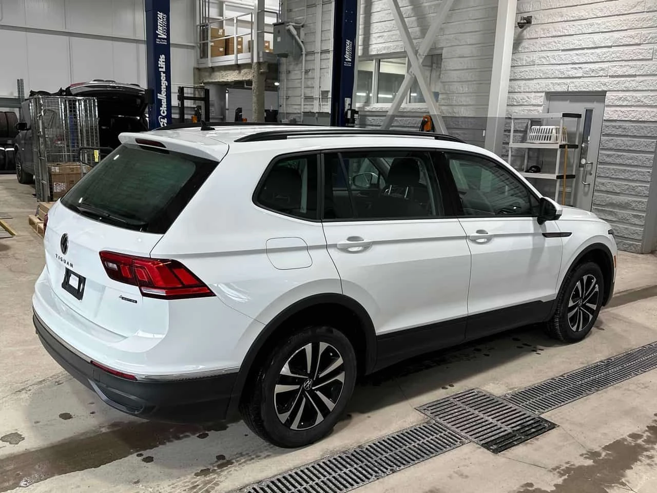 VW Tiguan * Trendline * CARFAX * ЦЕНА ДО БГ - изображение 3