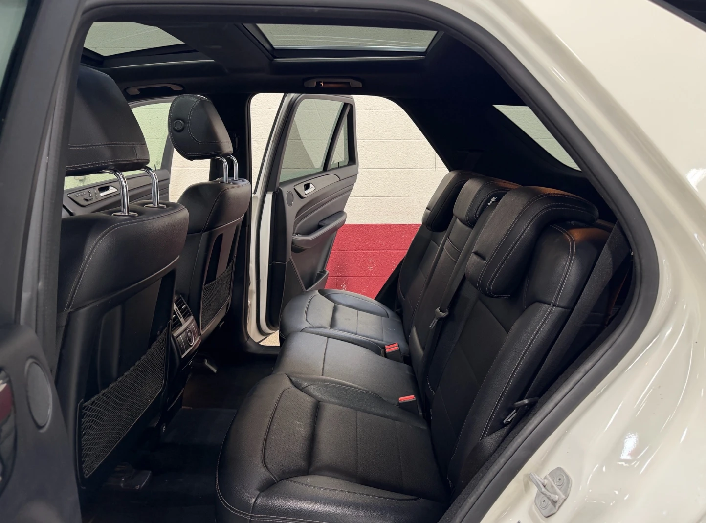 Mercedes-Benz ML 350 AMG PKG* BLIND SPOT* PANO, снимка 17 - Автомобили и джипове - 53989892