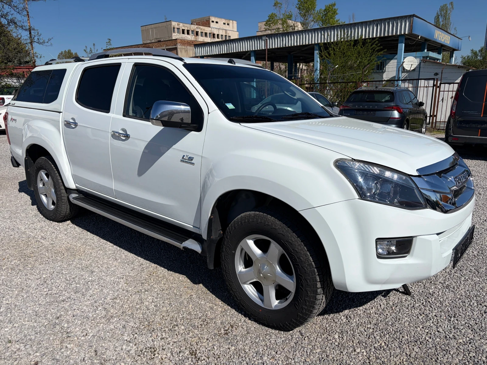 Isuzu D-max 2.5 TwinTurbo LS Generation Automatic 4x4 | Mobile.bg � ����������� 7