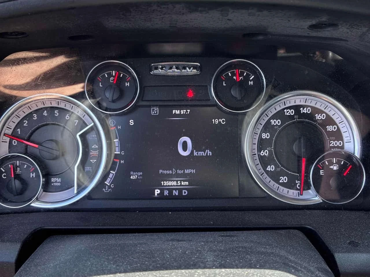 Dodge RAM 1500 * Express * CARFAX * ОПЦИЯ ЗА ФИНАНСИРАНЕ , снимка 8 - Автомобили и джипове - 55436312