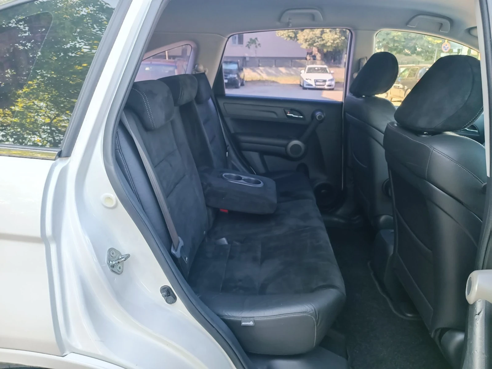Honda Cr-v 2.0i-150кс-ШВЕЙЦАРИЯ-РЪЧКА-4Х4-FACELIFT, снимка 12 - Автомобили и джипове - 55629591