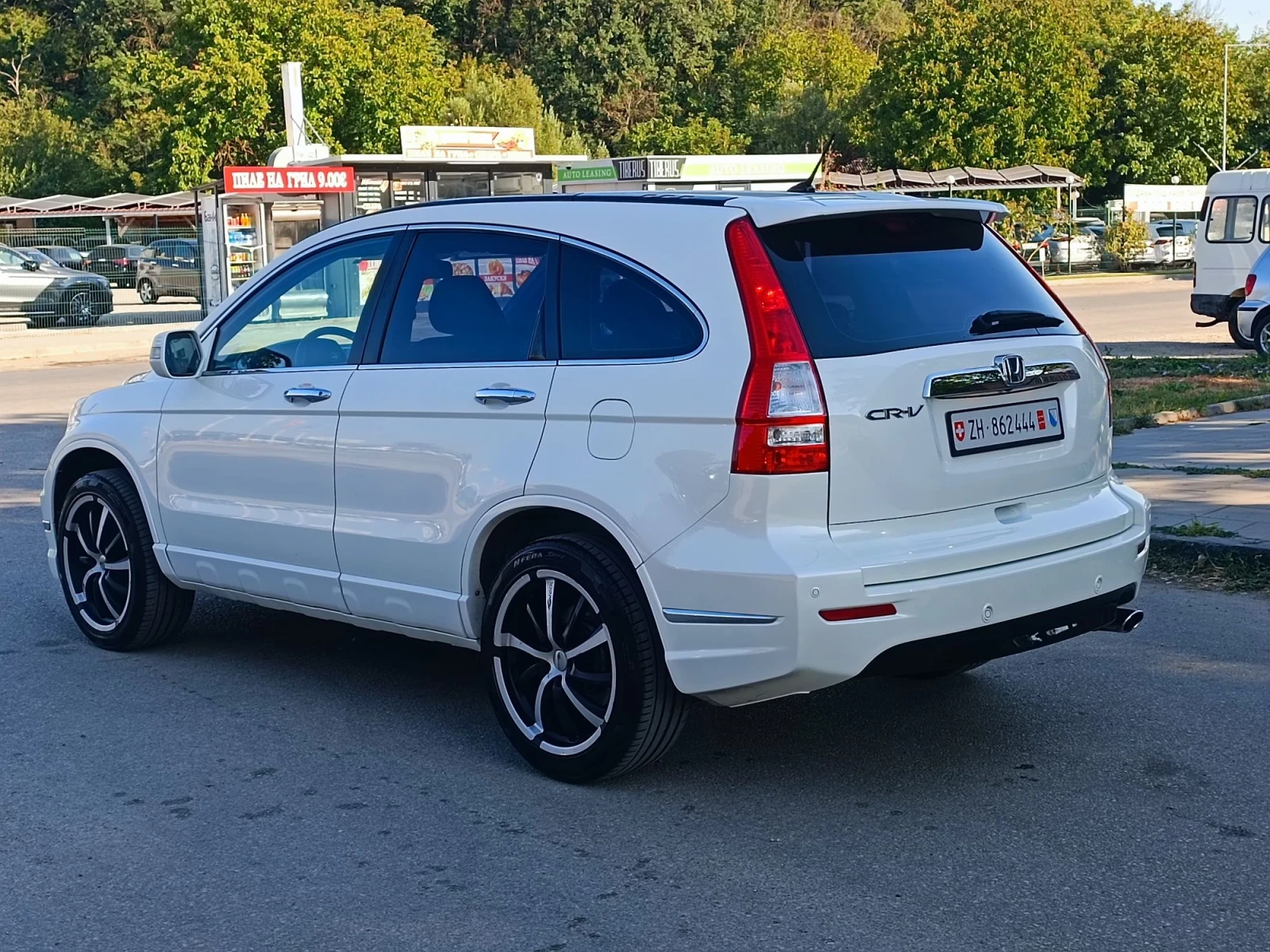 Honda Cr-v 2.0i-150кс-ШВЕЙЦАРИЯ-РЪЧКА-4Х4-FACELIFT, снимка 6 - Автомобили и джипове - 55629591