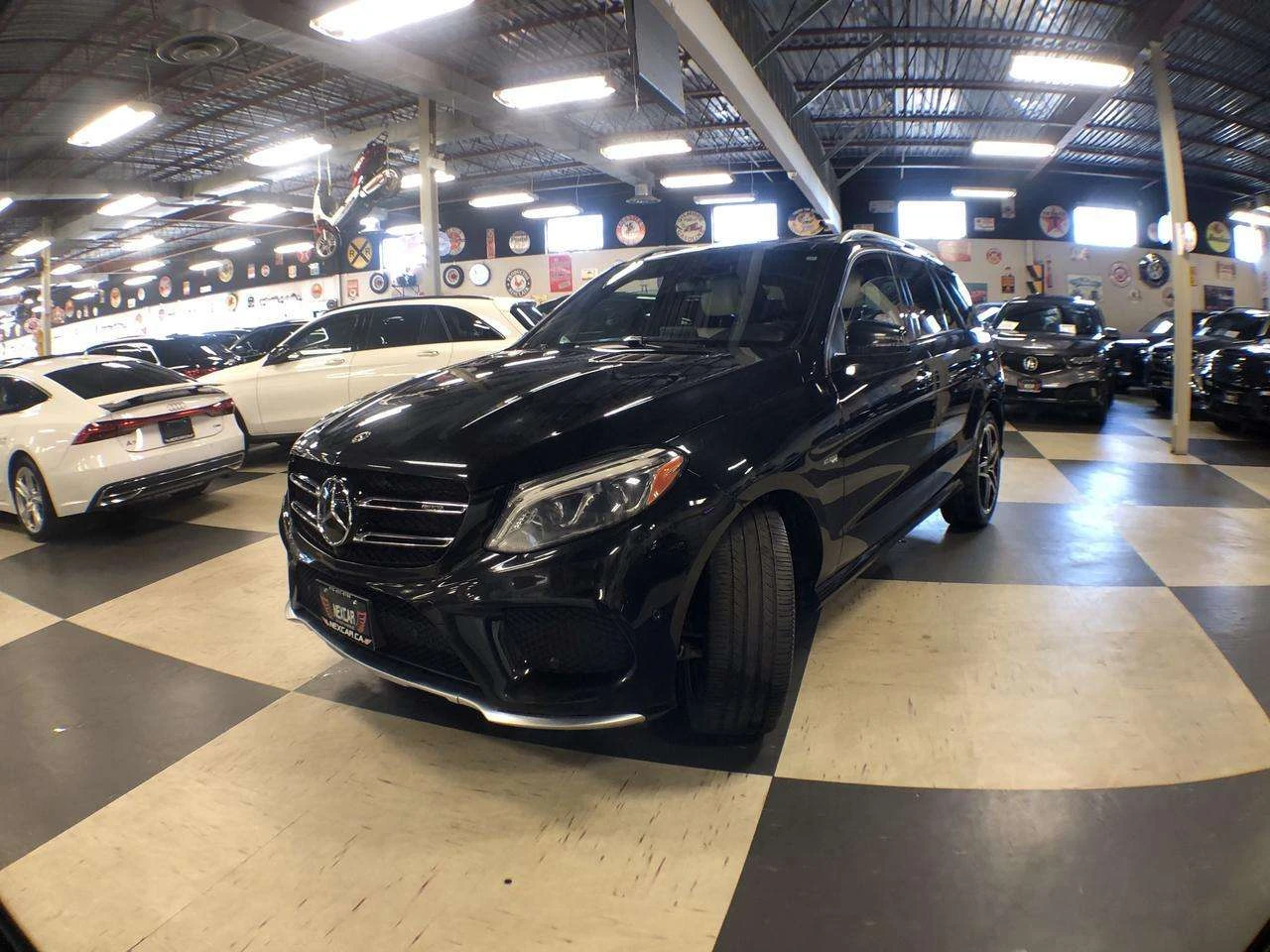 Mercedes-Benz GLE AMG 43 4MATIC / АВТОКРЕДИТ, снимка 2 - Автомобили и джипове - 56010693