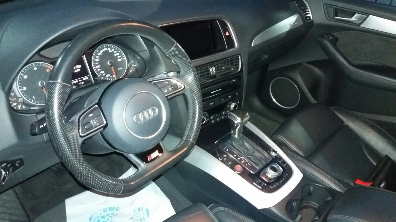 Audi Q5 S-line 3.0TDI 258ps, снимка 11 - Автомобили и джипове - 56018063