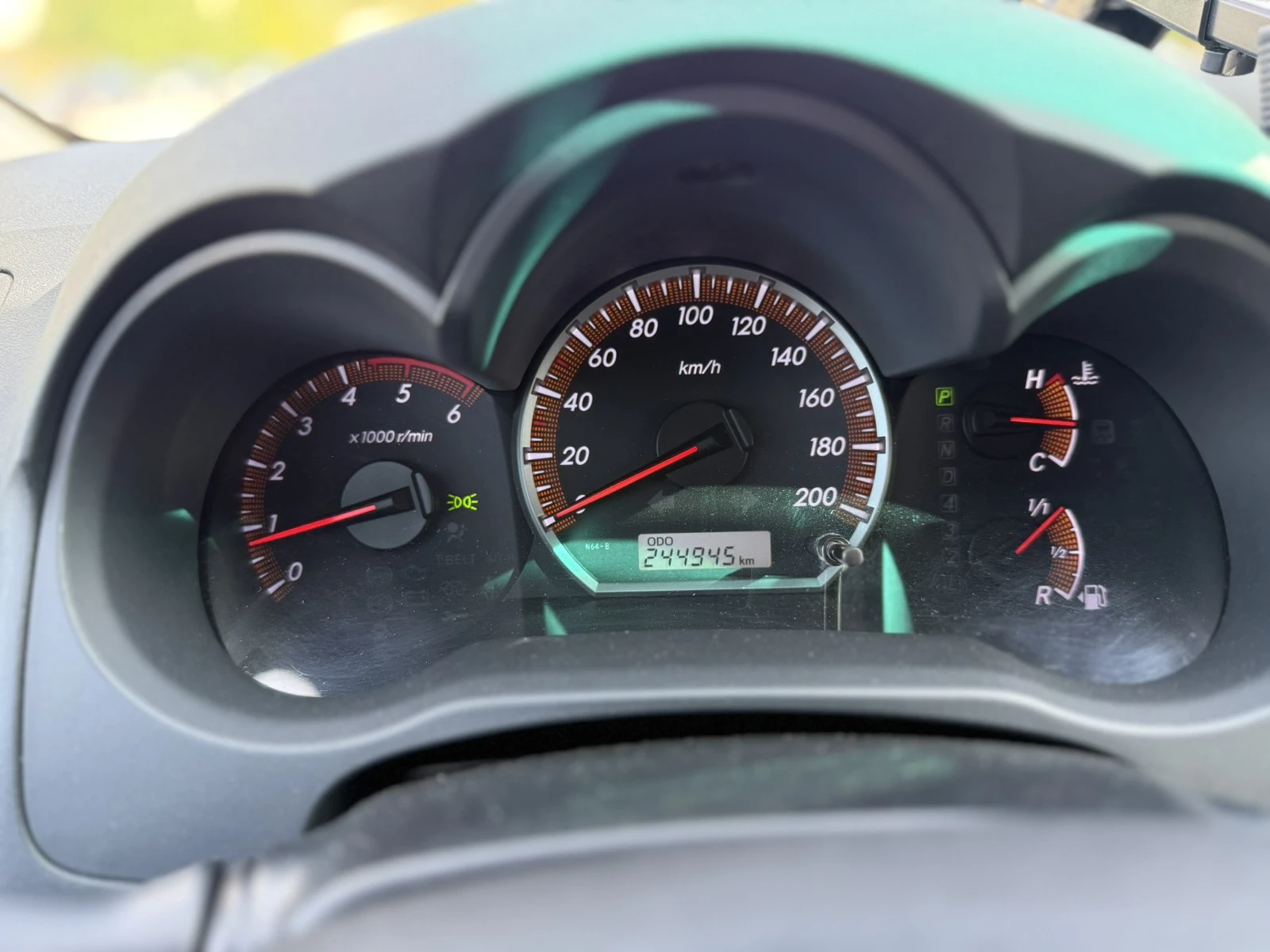 Toyota Hilux 3.0 D-4D, снимка 14 - Автомобили и джипове - 56658042