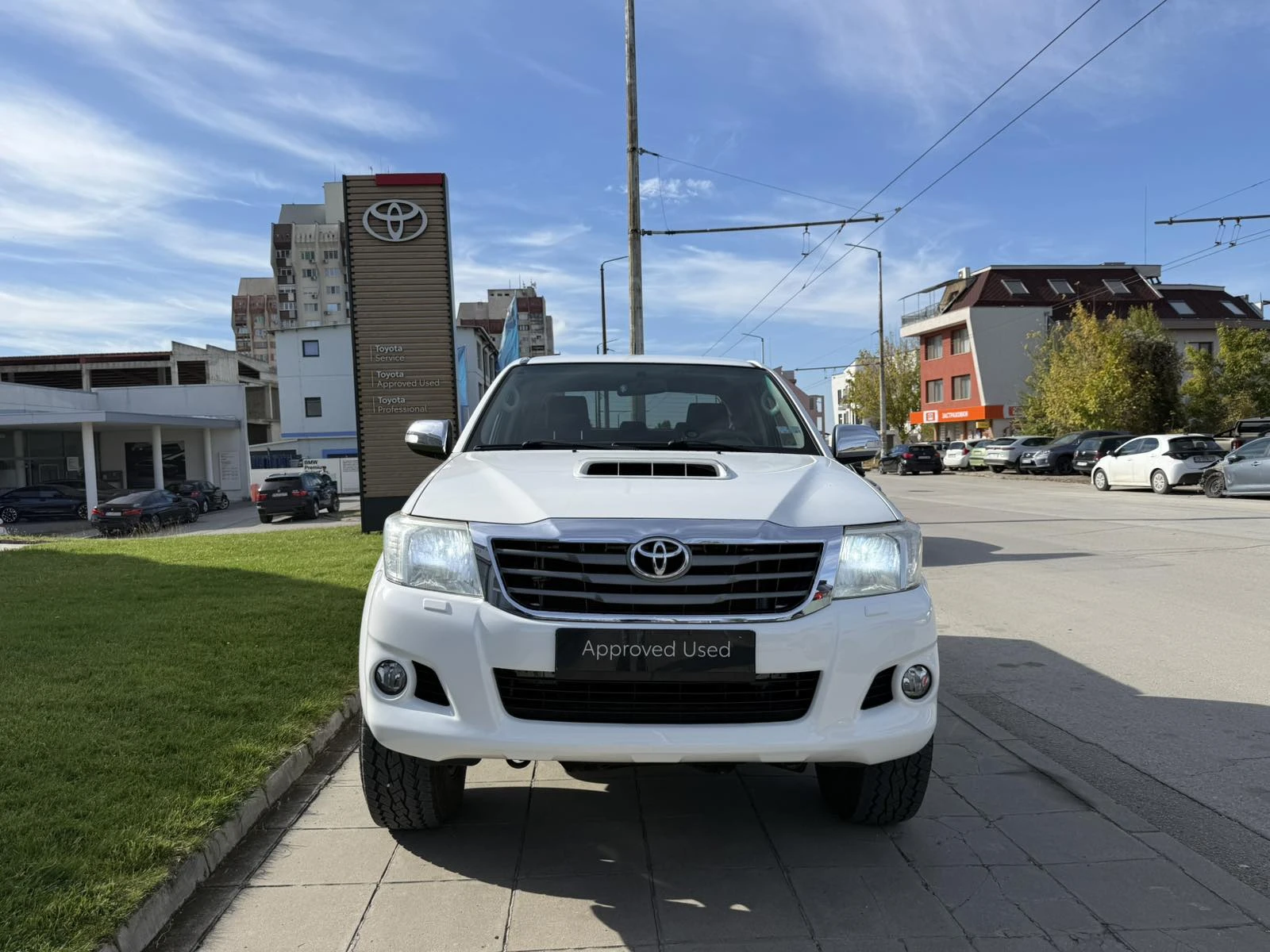 Toyota Hilux 3.0 D-4D, снимка 2 - Автомобили и джипове - 56658042