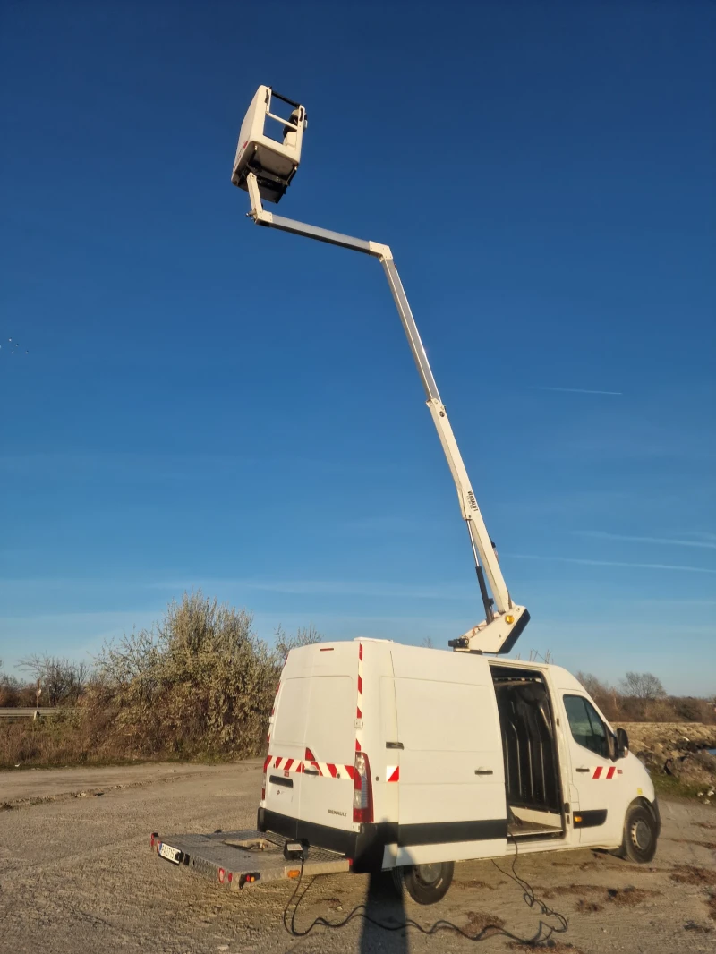 Renault Master Автовишка 12, 5 метра, снимка 14 - Бусове и автобуси - 52822243