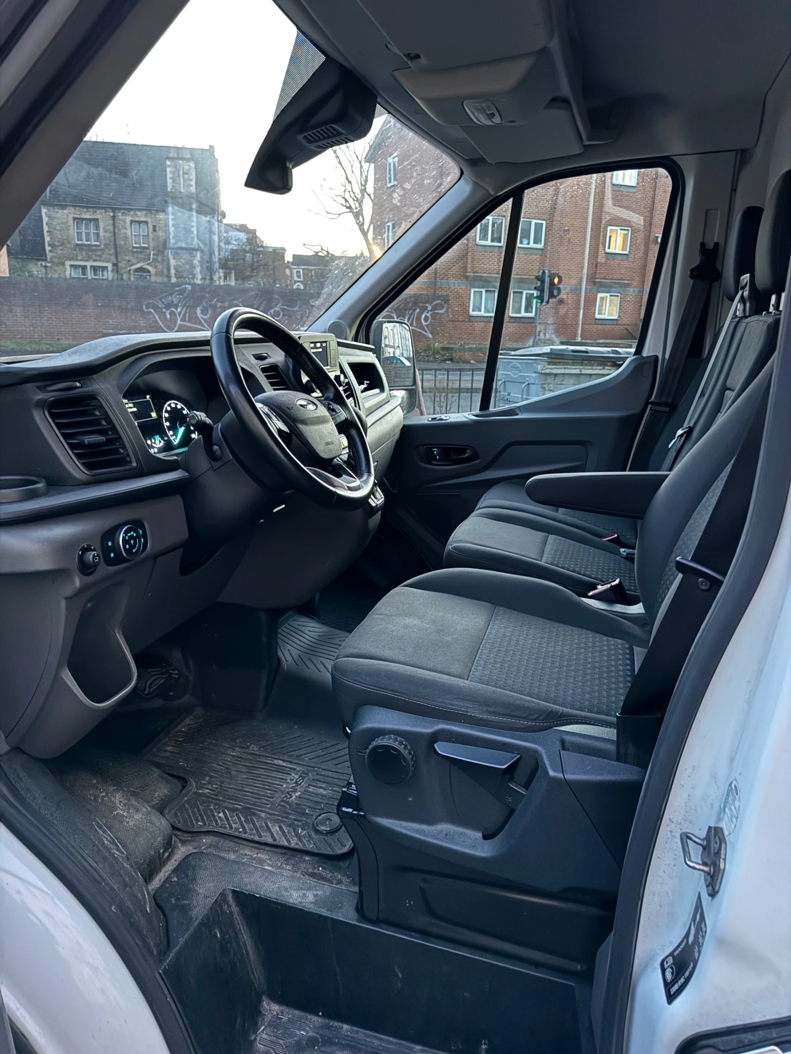 Ford Transit  - изображение 10