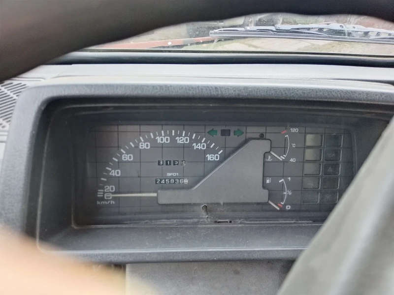 Mazda 2000 Bongo, снимка 5 - Камиони - 53141587