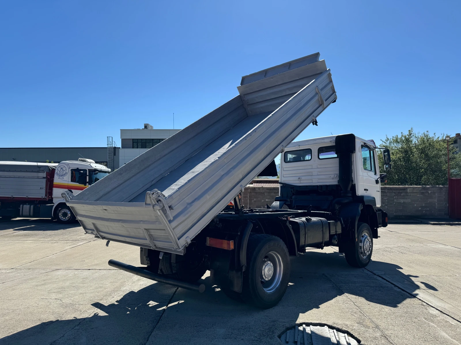 Man 19.414  4x4 , климатик, тристранен самосвал :4.80м - изображение 4