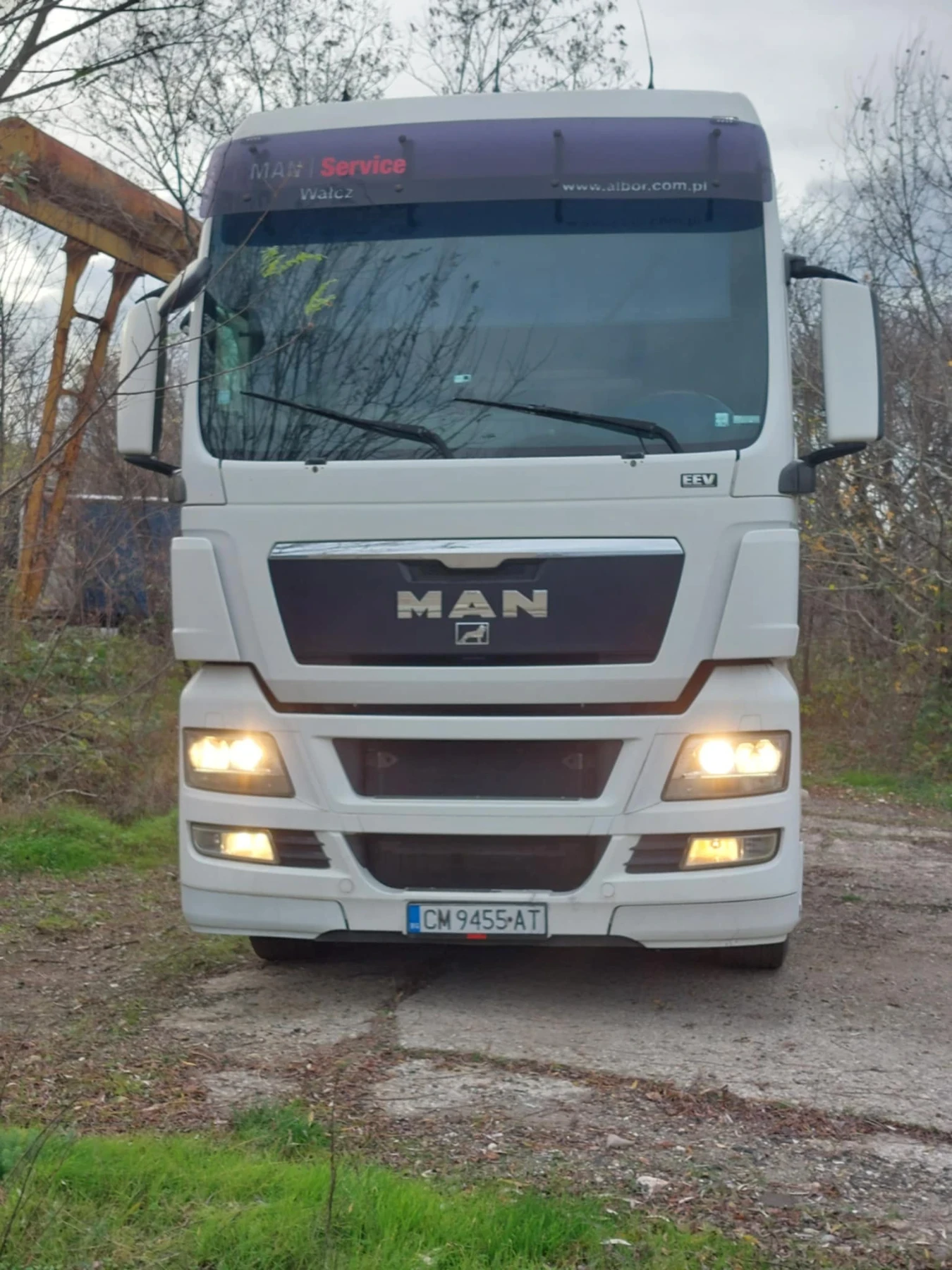 Man 18 18.440