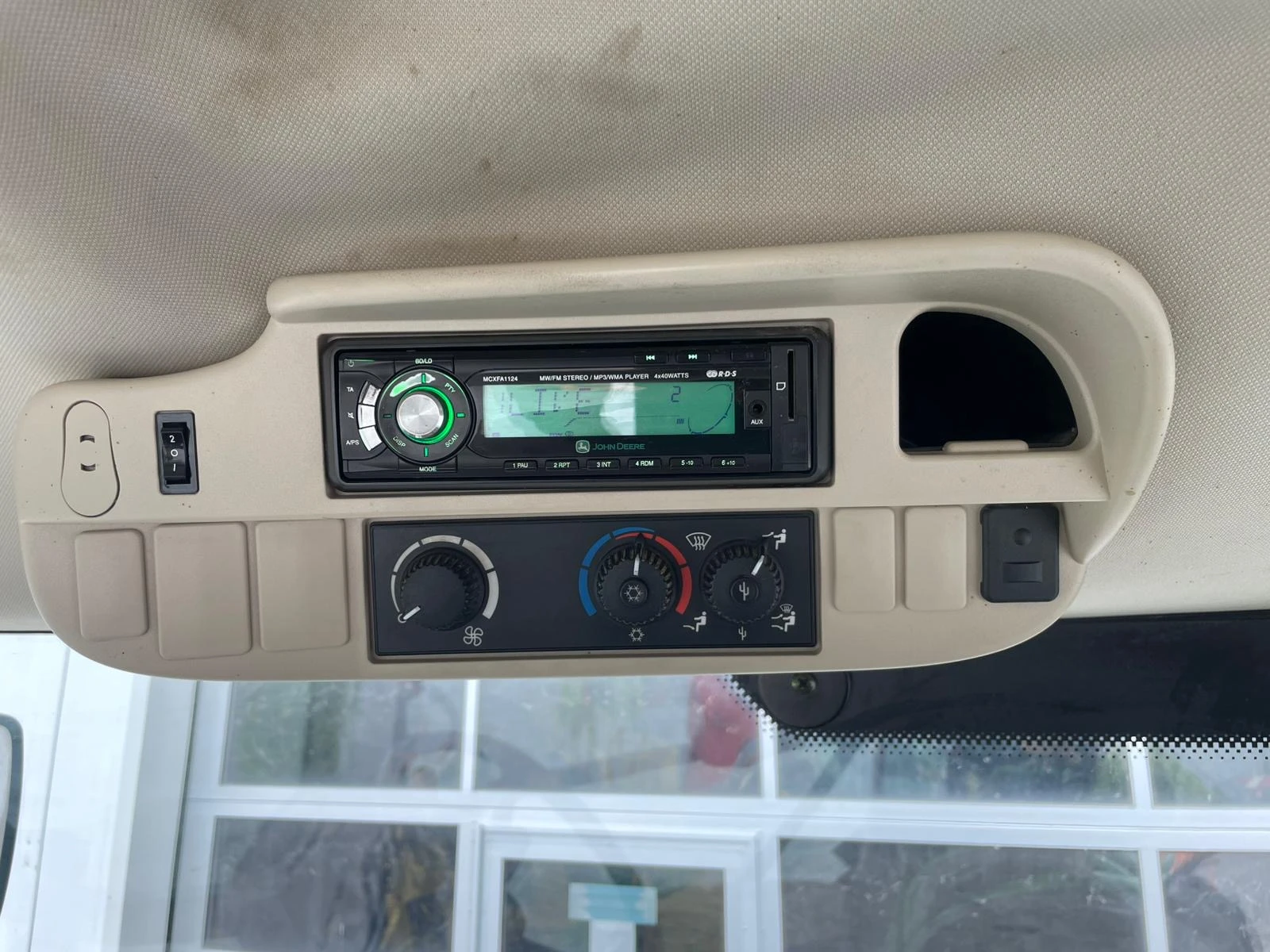 Трактор John Deere, снимка 6 - Селскостопанска техника - 56309910