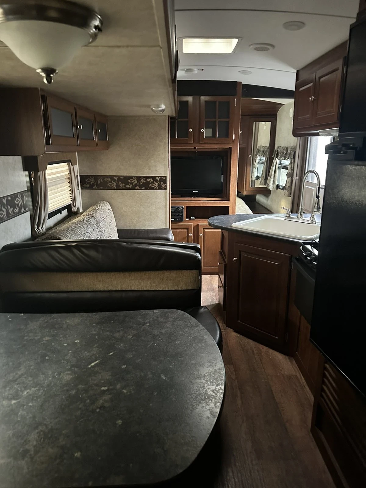 Каравана Други Keystone Bullet Premier, снимка 10 - Каравани и кемпери - 54168290