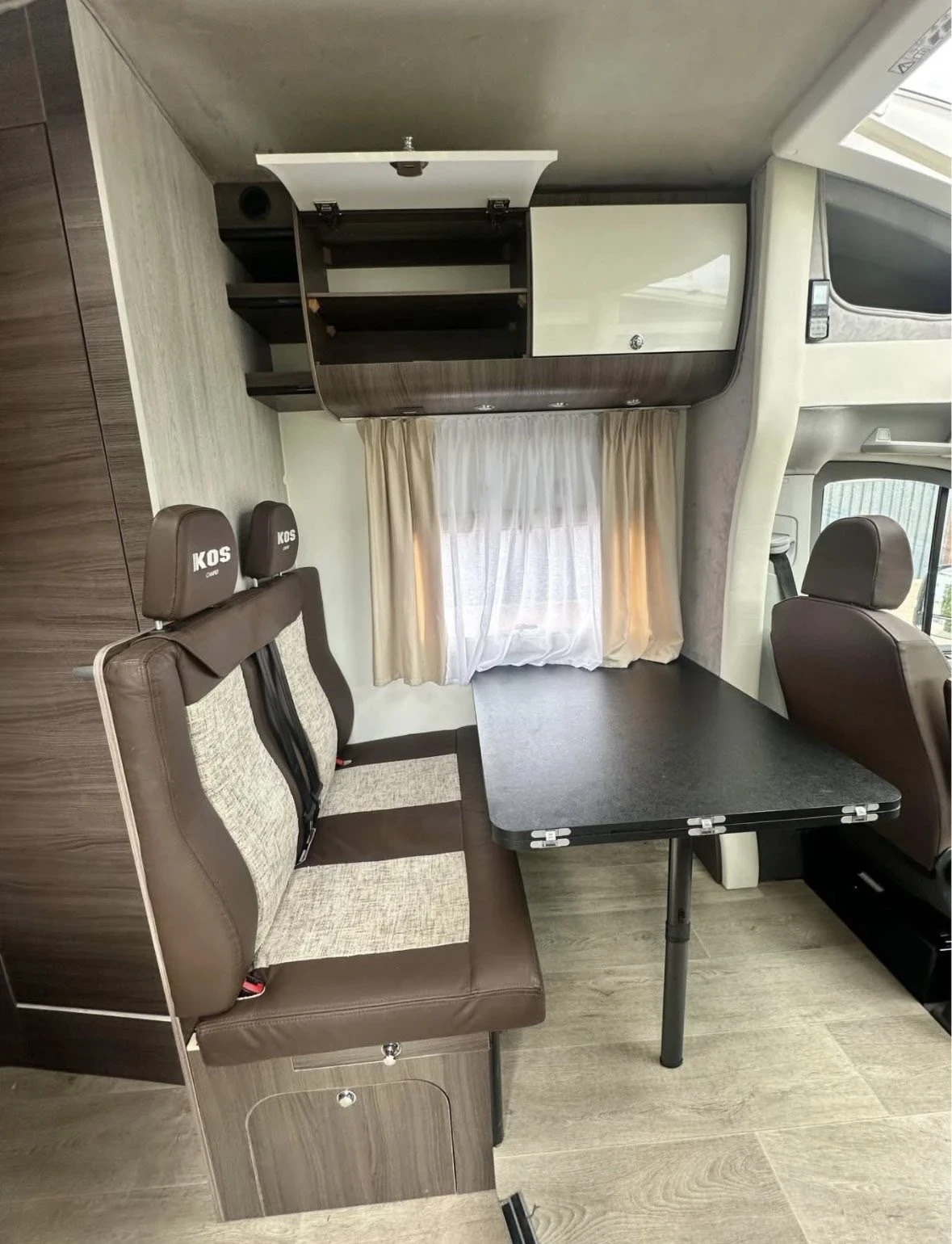 Кемпер VW Crafter KOS , снимка 5 - Каравани и кемпери - 55079911