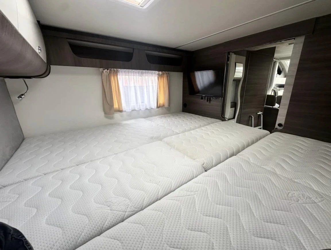 Кемпер VW Crafter KOS , снимка 11 - Каравани и кемпери - 55079911
