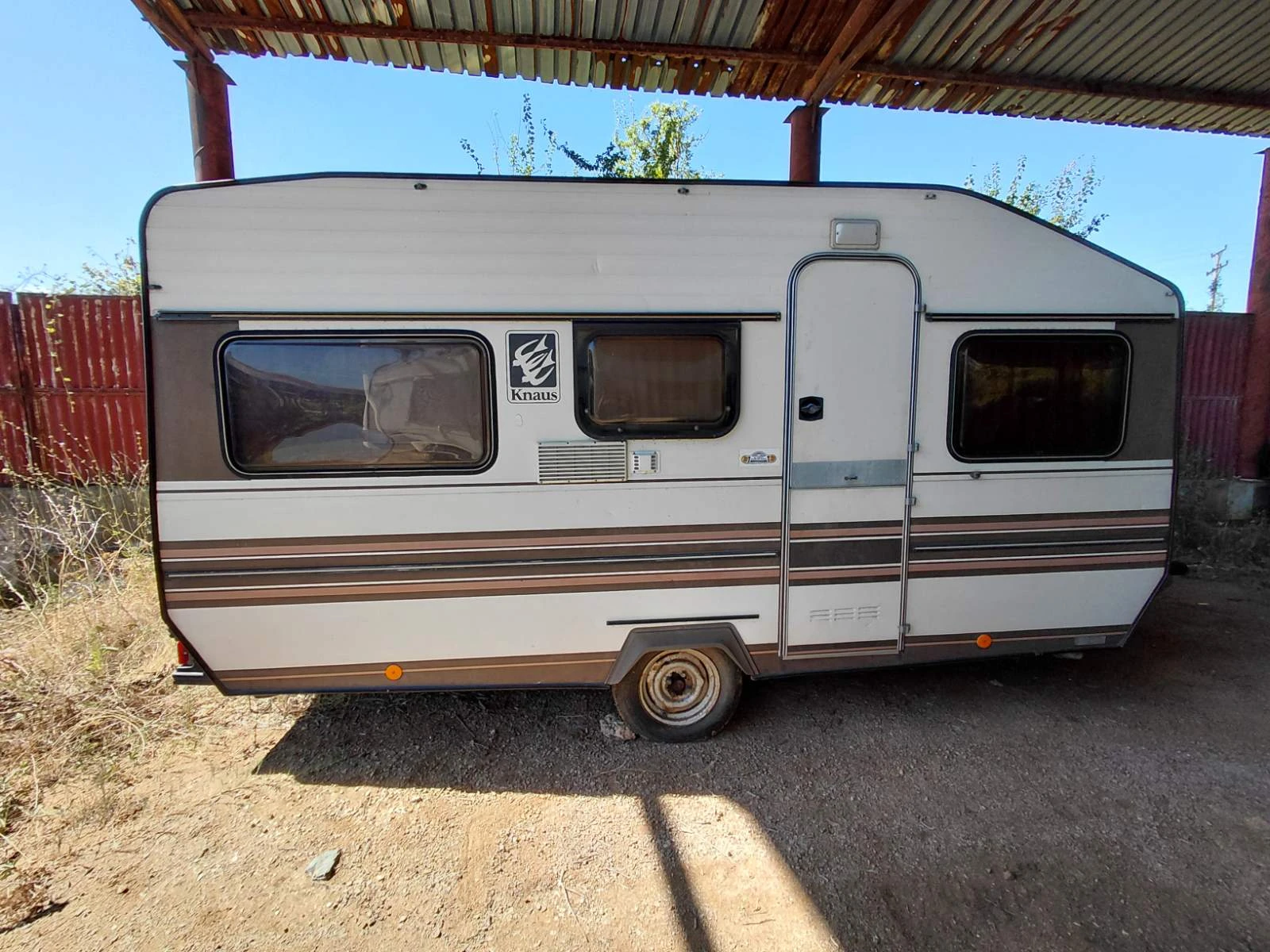Каравана Knaus 4303