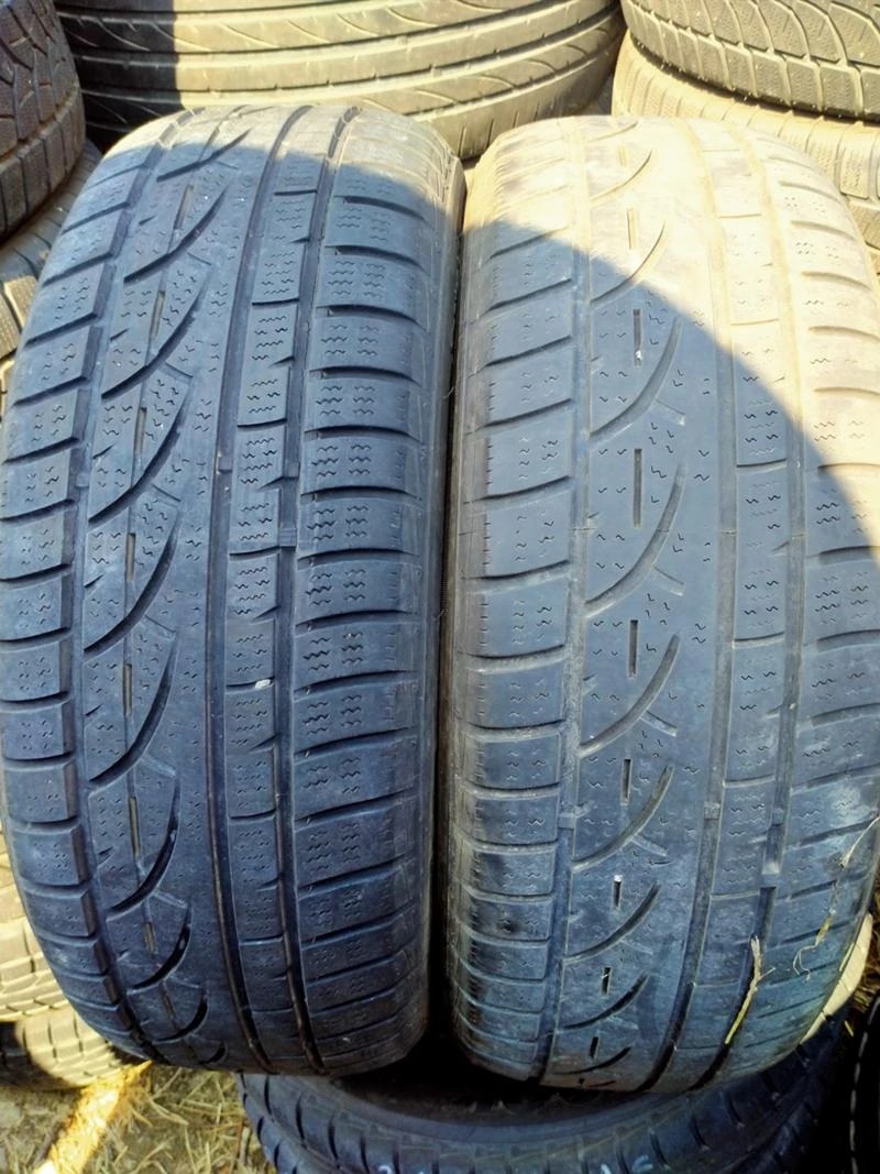 Гуми Зимни 215/60R16, снимка 2 - Гуми и джанти - 33892042