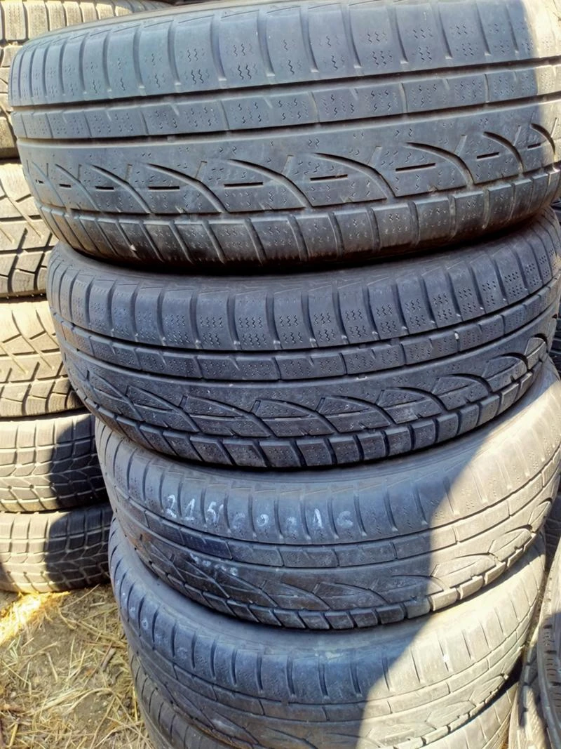 Гуми Зимни 215/60R16, снимка 1 - Гуми и джанти - 33892042