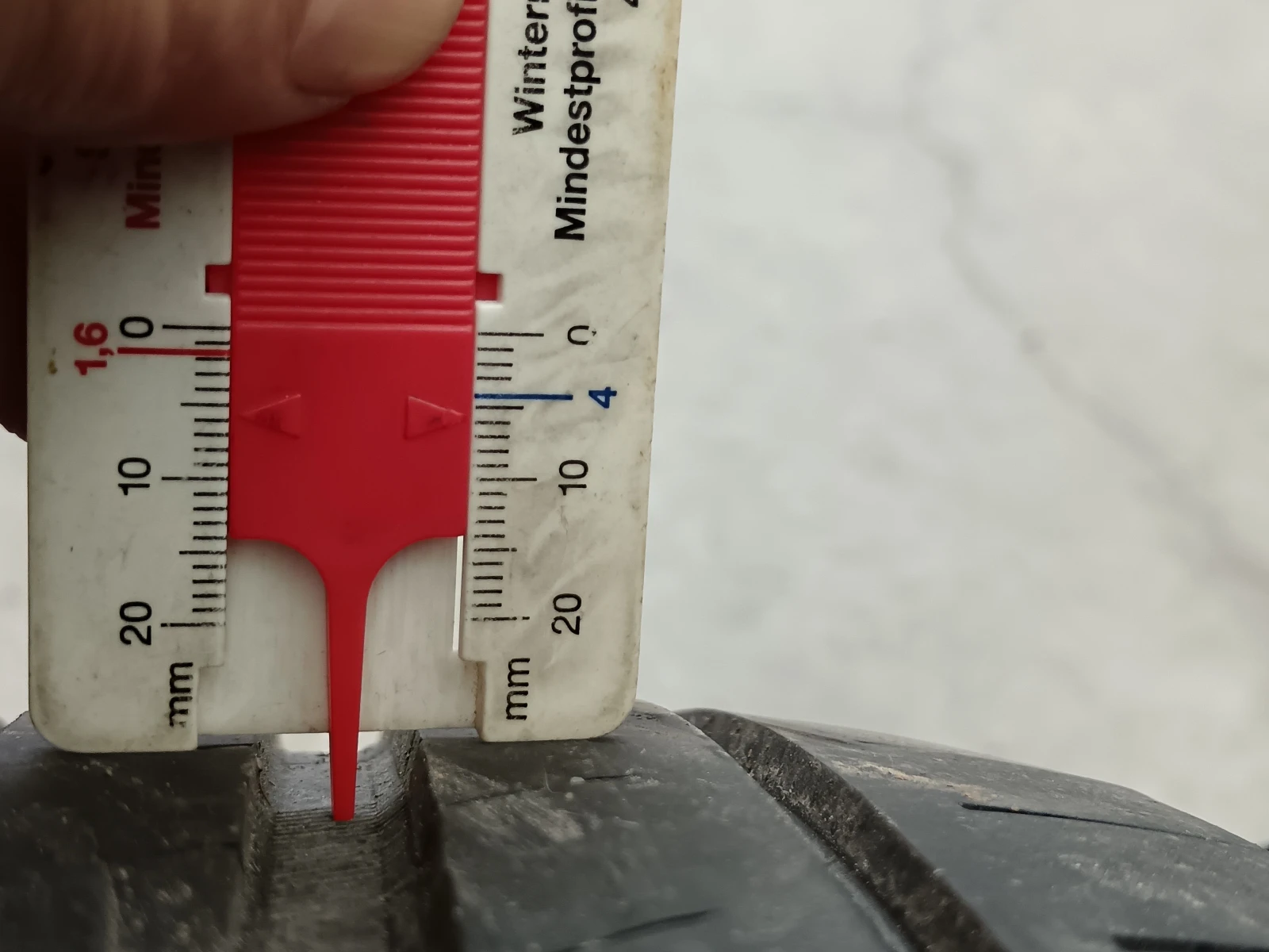 Гуми Летни 205/55R16, снимка 3 - Гуми и джанти - 54062929