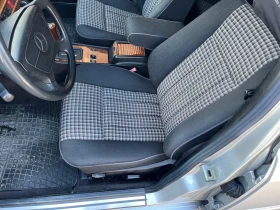 Mercedes-Benz E 300, снимка 10