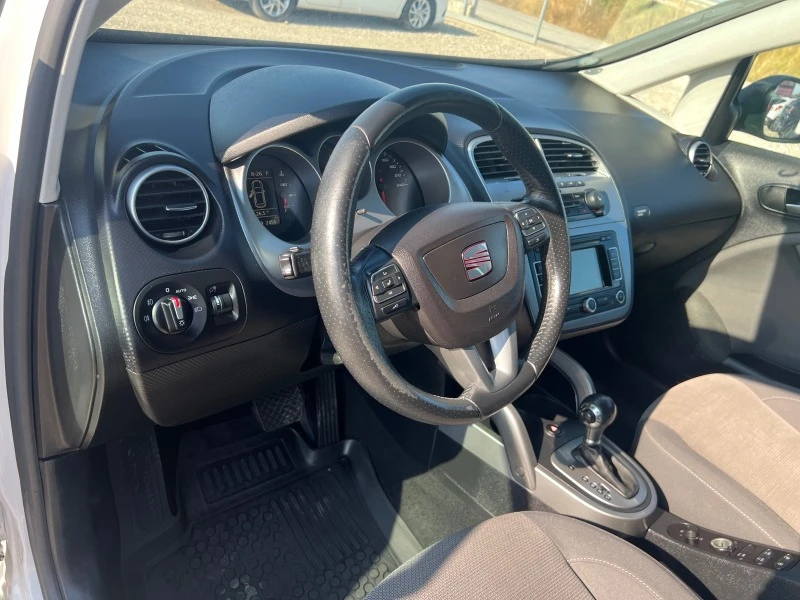 Seat Altea 1.6 TDI (КАТО НОВА), снимка 10 - Автомобили и джипове - 46803995