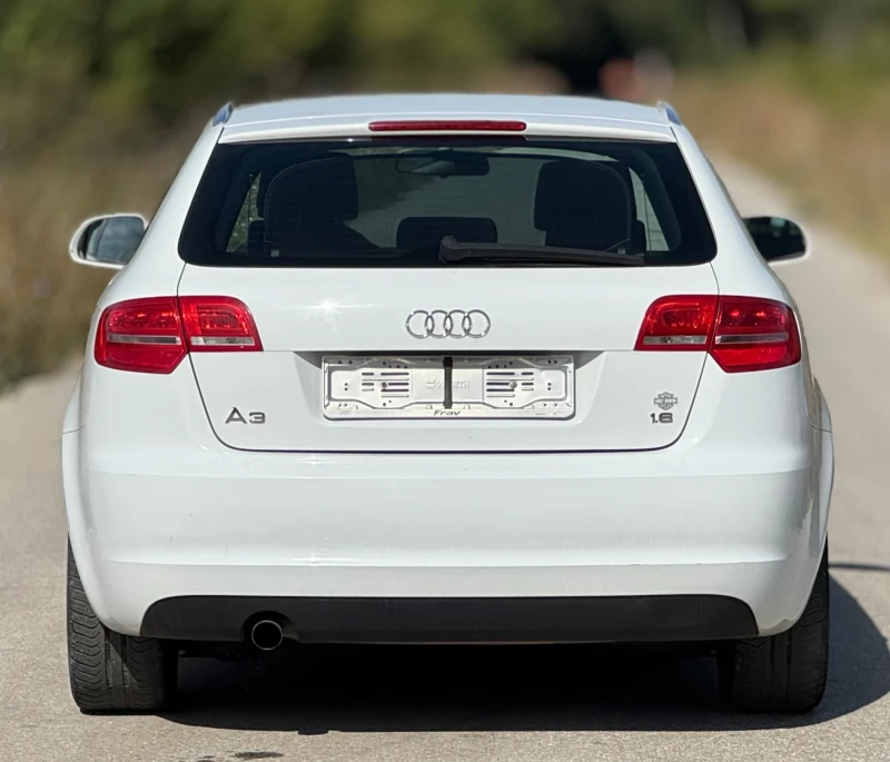 Audi A3 1.6i/102кс, снимка 5 - Автомобили и джипове - 51615029