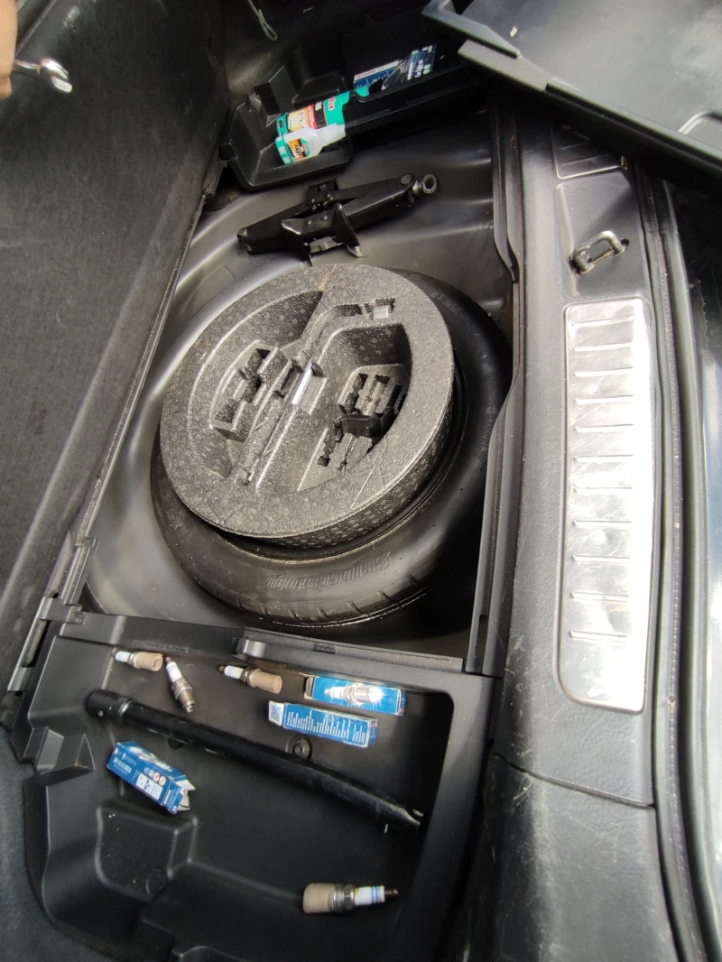 Toyota Avensis, снимка 13 - Автомобили и джипове - 52173747