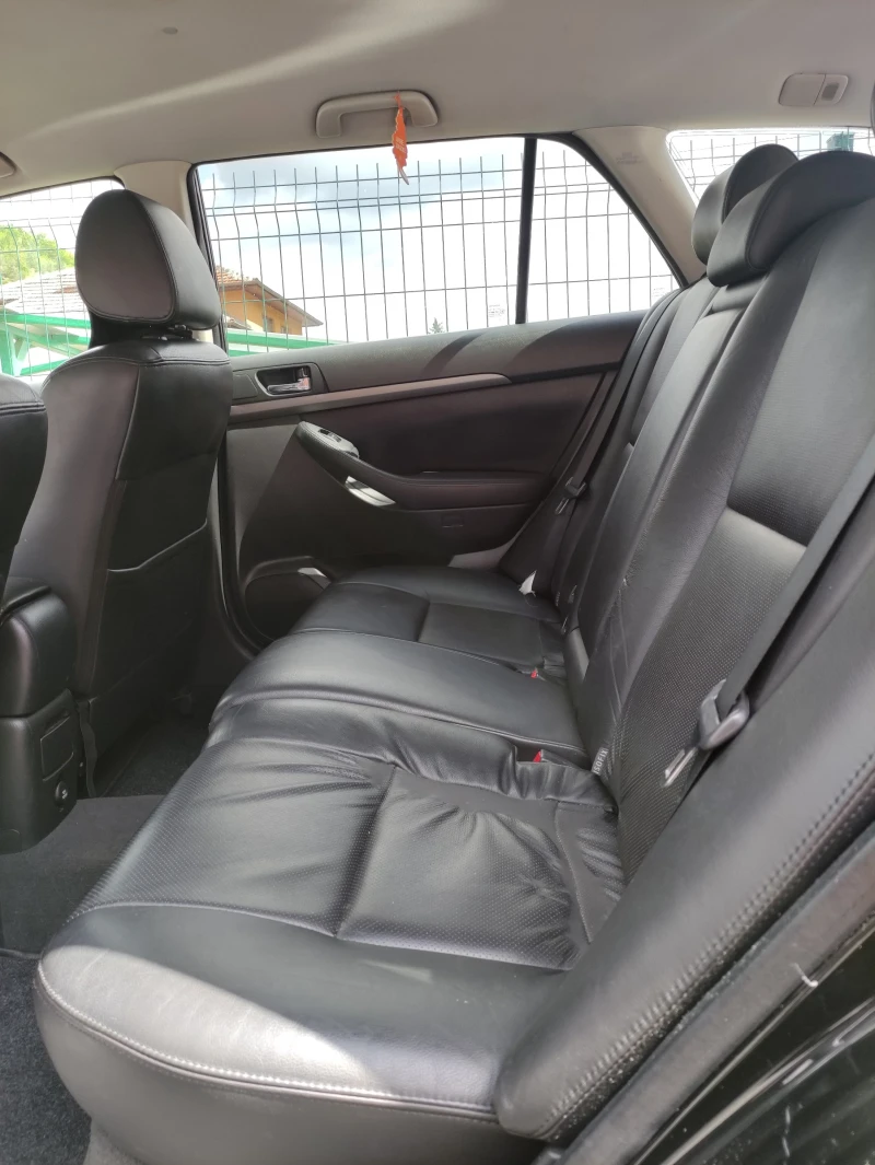 Toyota Avensis, снимка 4 - Автомобили и джипове - 52173747