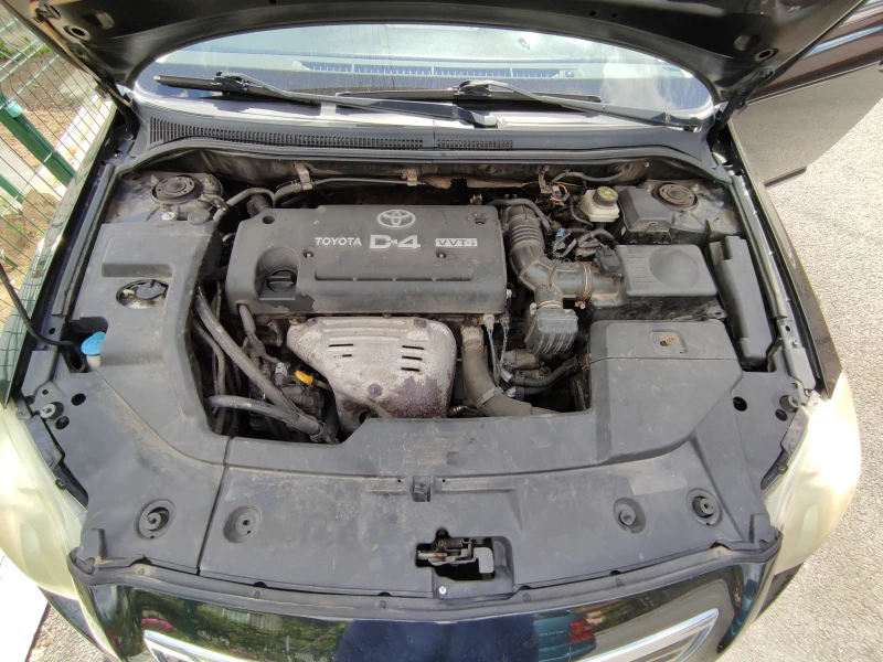 Toyota Avensis, снимка 5 - Автомобили и джипове - 52173747