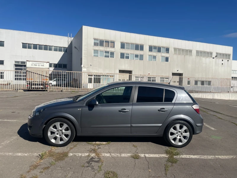 Opel Astra 2.0T, снимка 2 - Автомобили и джипове - 52501441