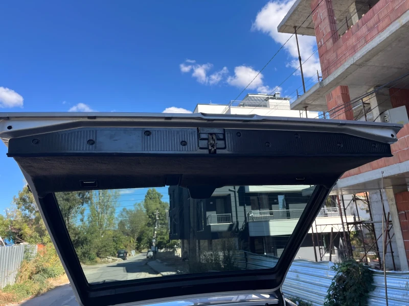 Mercedes-Benz E 300, снимка 15 - Автомобили и джипове - 51779494