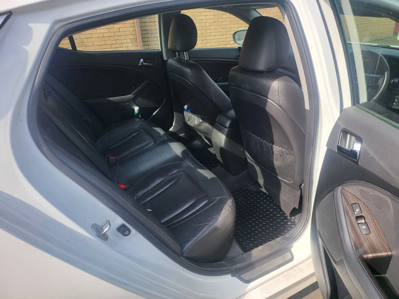 Kia Optima, снимка 10 - Автомобили и джипове - 52319236