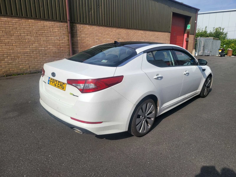 Kia Optima, снимка 3 - Автомобили и джипове - 52319236
