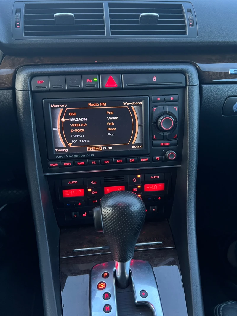 Audi A4 S-Line 3.0 TDI Quattro Avant, снимка 8 - Автомобили и джипове - 52424960