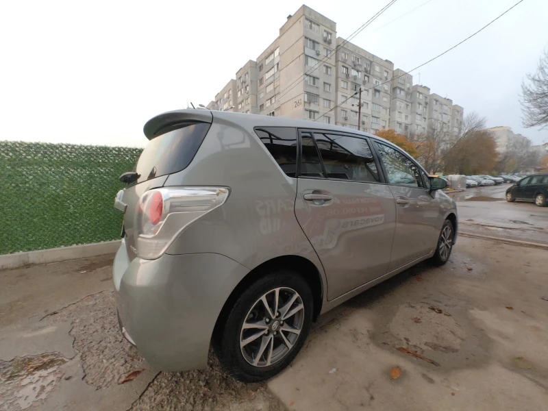 Toyota Verso 1.6i-132к.с Comfort, снимка 4 - Автомобили и джипове - 52519423