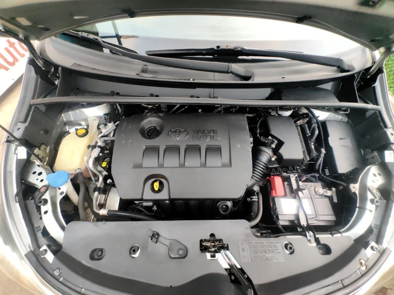 Toyota Verso 1.6i-132к.с Comfort, снимка 16 - Автомобили и джипове - 52519423