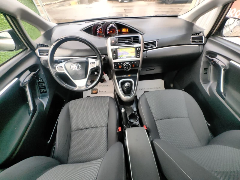 Toyota Verso 1.6i-132к.с Comfort, снимка 12 - Автомобили и джипове - 52519423
