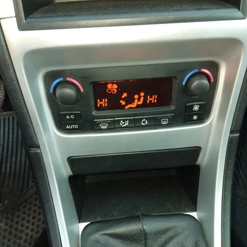 Peugeot 307 Хечбек, снимка 17 - Автомобили и джипове - 52845124