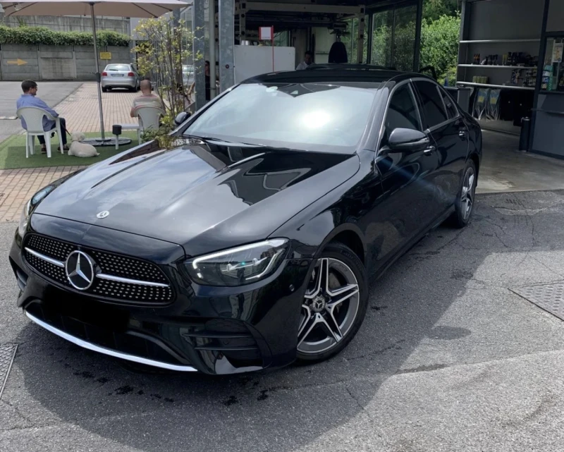 Mercedes-Benz E 220 AMG/4 MATIC/2023г./WIDESCREEN/360* КАМЕРИ/DISTRONI
