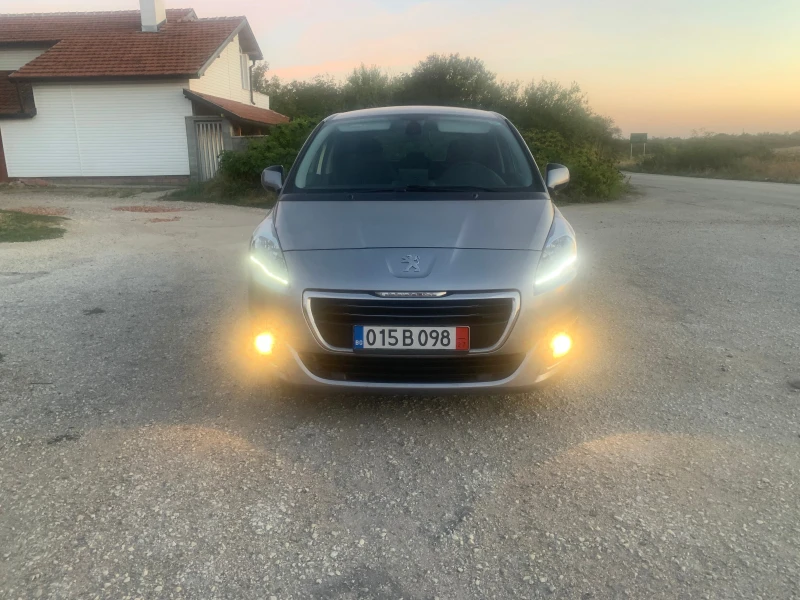 Peugeot 5008 1.6I