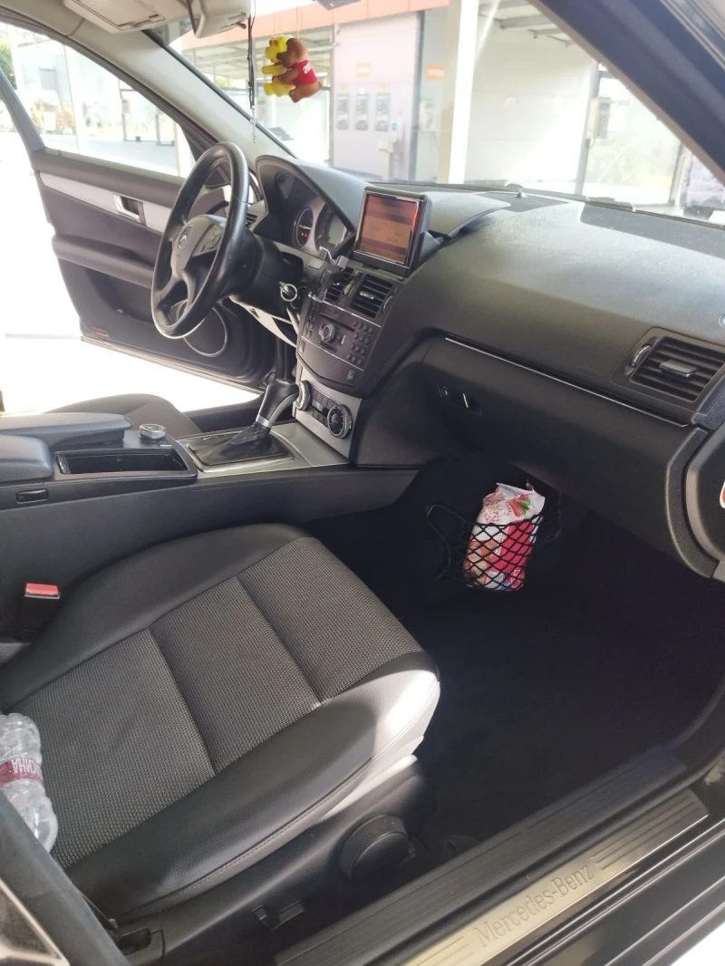 Mercedes-Benz C 200, снимка 6 - Автомобили и джипове - 53134126