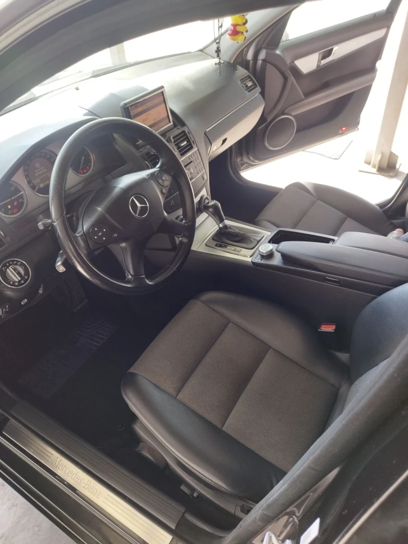 Mercedes-Benz C 200, снимка 5 - Автомобили и джипове - 53134126