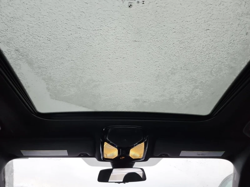 BMW 330 M-Sport xDdrive * CARFAX * ОПЦИЯ ЗА ФИНАНСИРАНЕ * , снимка 10 - Автомобили и джипове - 53183105