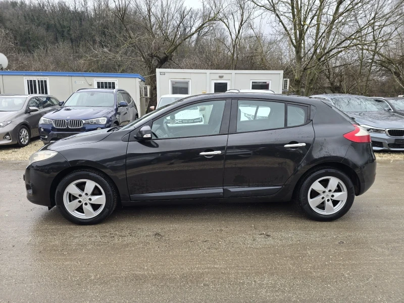 Renault Megane 1.5d 110к.с Топ състояние , снимка 7 - Автомобили и джипове - 53292924