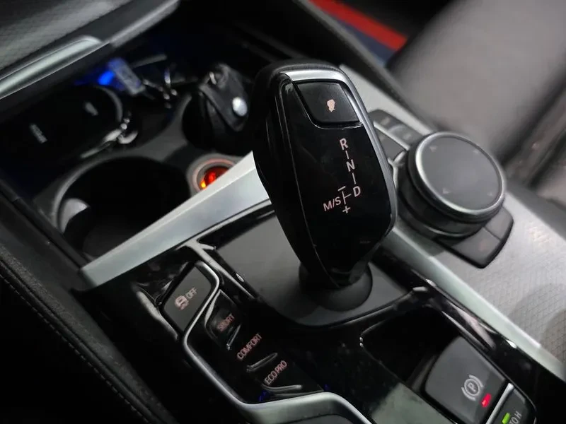 BMW 530 ///M PACK G30, снимка 9 - Автомобили и джипове - 55790046