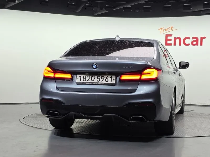 BMW 530 ///M PACK G30, снимка 4 - Автомобили и джипове - 55790046