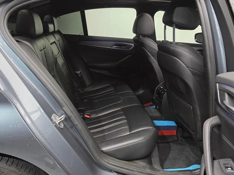 BMW 530 ///M PACK G30, снимка 11 - Автомобили и джипове - 55790046