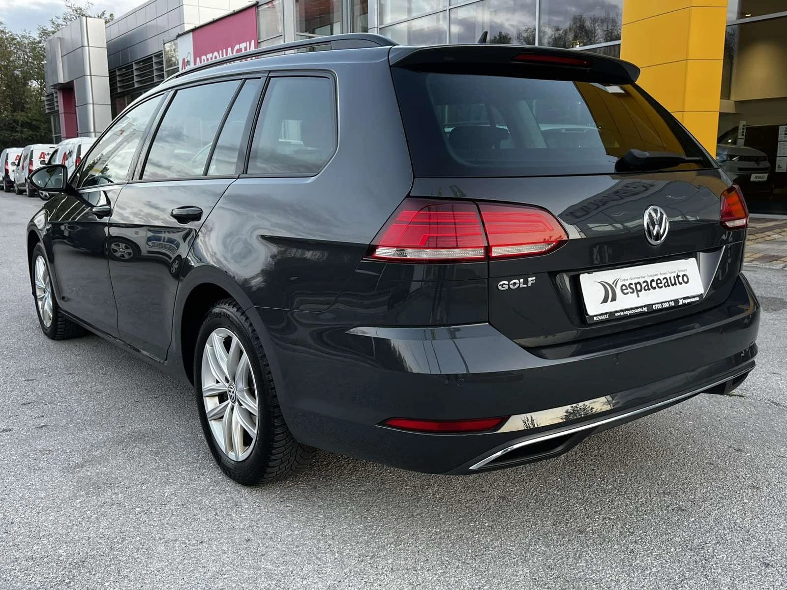 VW Golf Variant 2.0 TDI / 150 к.с. / DSG - изображение 6